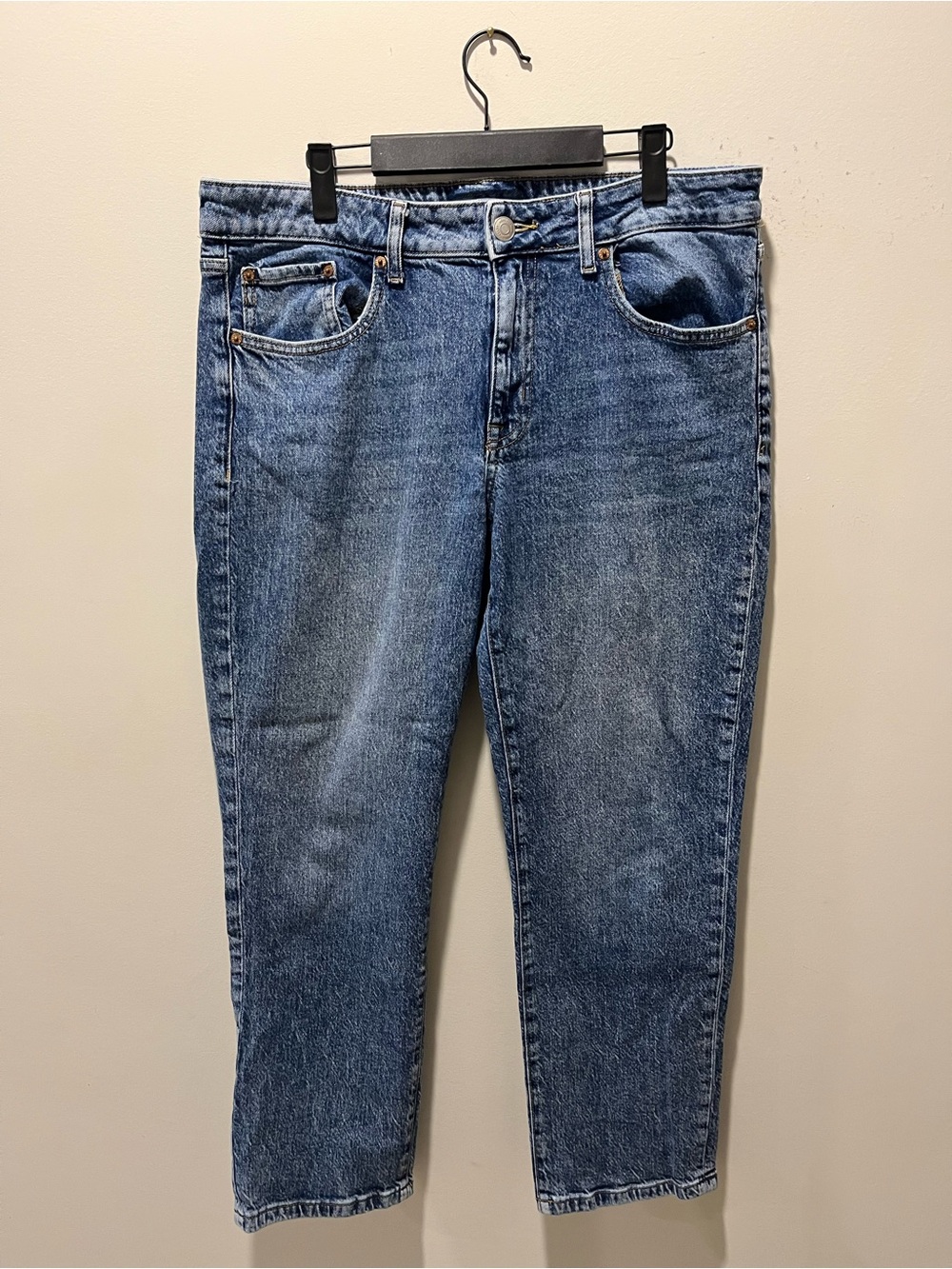 Aeropostale Women’s Mid Rise Ankle Straight Medium Wash Blue Jeans